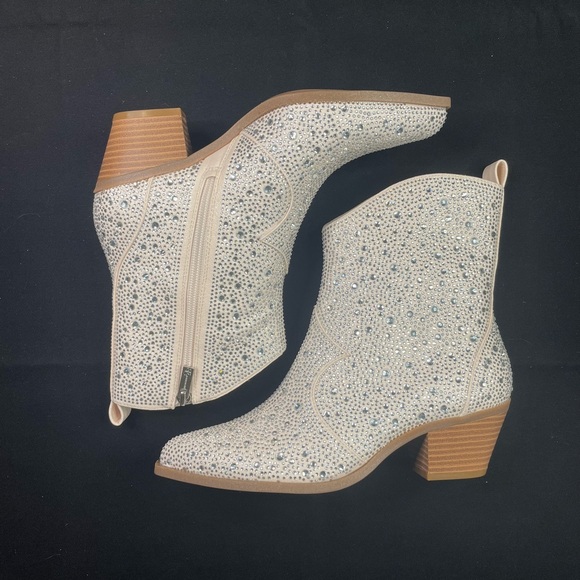 Jessica Simpson Ostelle Rhinestone Western Bootie - Picture 6 of 15